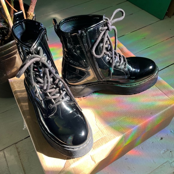 Steve Madden patent black BETTY boots size 7 - Picture 2 of 5